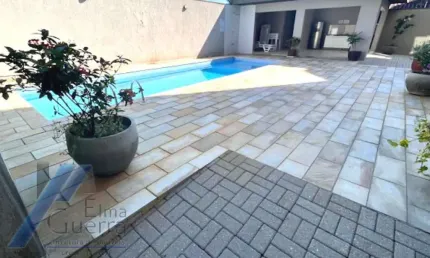 Ubatuba, itaguá - apartamento  com 02 dormitórios, sendo 01 suíte e área de lazer.