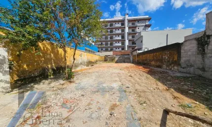 Ubatuba, Centro - Terreno bem localizado com 305m2 , doc. de escritura.