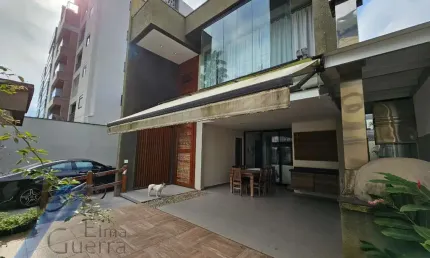 Ubatuba, Tenório - Casa sobrado com 05 suítes e à 600 metros do mar.