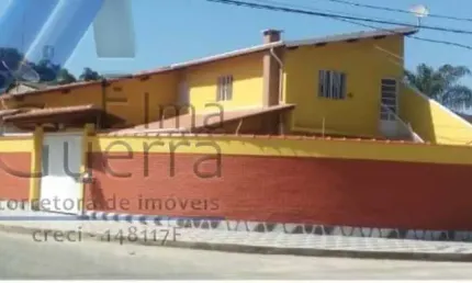 Ubatuba, Perequê Açu - Casa a 200 metros da praia com 03 dormitórios.