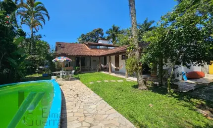 Ubatuba, Itaguá - Casa com Lazer e Espaço Gourmet, 05 dormitorios,sendo 03 suites - 228m2 de Construção.