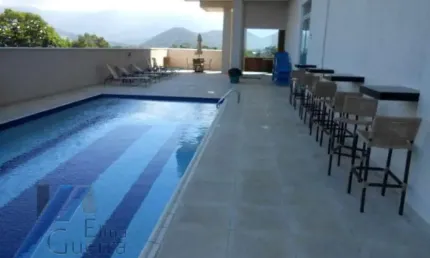 Ubatuba, Vivamar - Apartamento com 03 dormitorios sendo 03 suites, 240 m2 útil e vista para o mar.