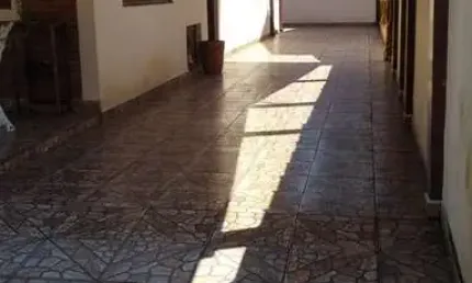 Ubatuba, Itaguá - Casa de 02 dormitórios (01 suíte), com terreno de 300 m2 e edicula com 02 quartos.