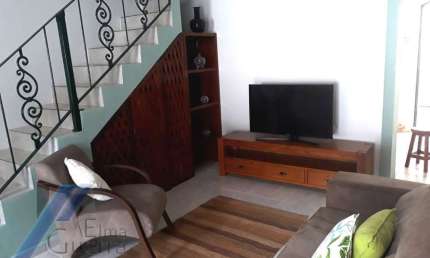 Ubatuba, Centro/Silope - Sobrado geminado com 02 dormitórios.