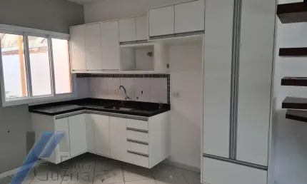 Ubatuba, Itaguá - Sobrado geminado com área útil de 80 m² e área total de 100 m2 com.