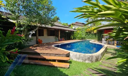 Ubatuba, Itamambuca - Linda casa com 04 dormitórios sendo 02 suítes e 100 metros do mar.