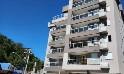 Ubatuba - Pereque açu. Apartamento com 02 dormitórios sendo 01 suíte e área de lazer.