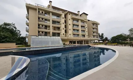 Ubatuba, itaguá - apartamento com 02 dormitórios, sendo 01 suíte, área de lazer completa.