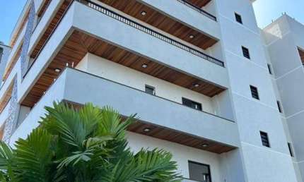 Ubatuba - Pereque açu. Apartamento com 02 dormitórios sendo 01 suíte à 300 metros do mar.