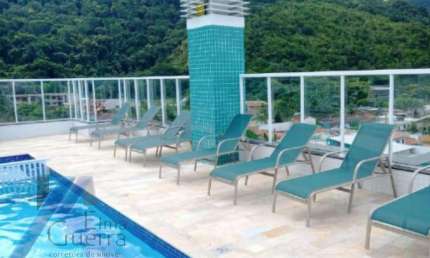 Ubatuba, Praia das Toninhas - Apartamento com 2 dormitórios sendo 01 suíte, com área de lazer.