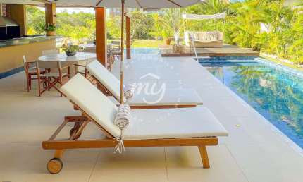 Praia do Forte| Casa Luxuosa 448 m²| 5 Suítes| 5 Vagas| A 100 m das Piscinas Naturais