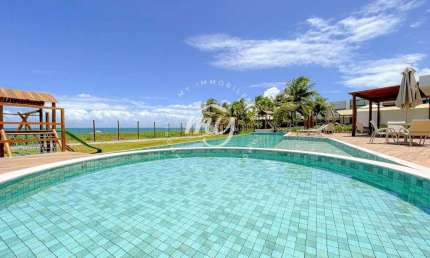 Itacimirim| Village Pé na Areia| Térreo| 72m²| 2 Suítes| 1 Vaga| Área Gourmet| Mobiliado