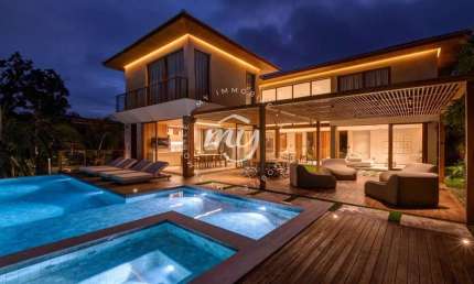 Praia do Forte| Casa Duplex com 709m²|  Suites| Mobiliada| Piscina