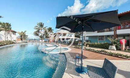 Itacimirim| Village Térreo com 139 m²| Garden| 3 Suítes| Pé na Areia| Praia da Espera