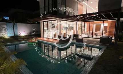 Alphaville Litoral Norte 1| Casa Duplex com 340m²| 5 Dormitórios| 4 Vagas