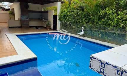 Guarajuba| Casa Duplex 300m²| 5 Dorms sendo 3 Suítes| Com Piscina| Area Gourmet