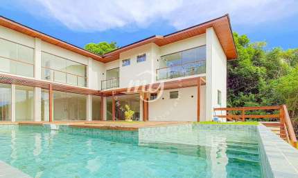 Praia do Forte| Casa Duplex com 430m²| 5 Suítes| 2 Vagas| Piscina