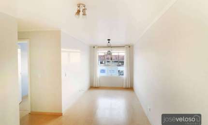 Apartamento com 2 dormitórios para alugar, 50 m² por R$ 1.600 /mês - Fazendinha - Curitiba/PR