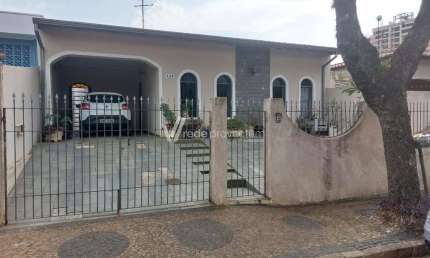 Casa com 3 quartos à venda na Rua Casimiro de Abreu, 154, Bela Vista, Valinhos, 199 m2 por R$ 700.000