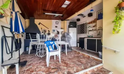 Casa com 3 quartos à venda na José Amâncio Cucatti, 104, Jardim Londres, Campinas, 147 m2 por R$ 480.000