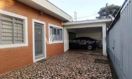 Casa com 3 quartos à venda na Rua Albuquerque Lins, 343, Jardim García, Campinas, 171 m2 por R$ 450.000