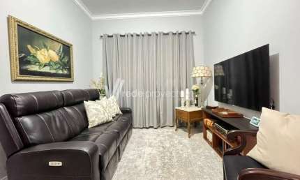 Casa com 4 quartos à venda na Rua Abolição, 141, Vila Angeli, Valinhos, 180 m2 por R$ 850.000