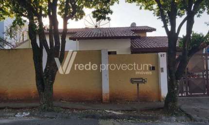 Casa com 3 quartos à venda na Ângelo Torres, 97, Vila Mário Finotelli, Jaguariúna, 97 m2 por R$ 450.000