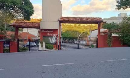 Casa em condomínio fechado com 3 quartos à venda na Avenida Vice-Prefeito Anésio Capovilla, 688, Condomínio Tabatinga, Valinhos, 221 m2 por R$ 930.000