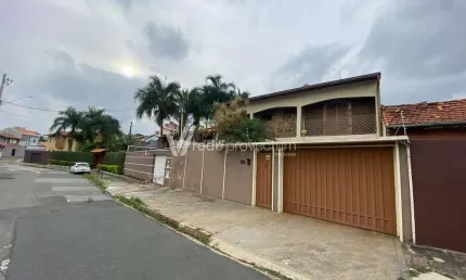 Casa com 3 quartos à venda na Vila Manoel Ferreira, Campinas , 186 m2 por R$ 849.000