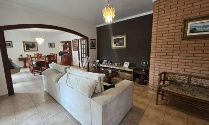 Casa com 5 quartos à venda no Jardim das Vitórias Régias, Valinhos , 340 m2 por R$ 850.000