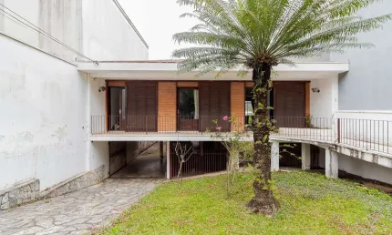 Casa com 4 quartos à venda na Alameda Júlia da Costa, 189, São Francisco, Curitiba, 272 m2 por R$ 1.599.900