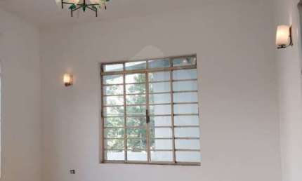Casa sobrado, 100m2, Bairro Jardim Juá, São Paulo, contendo 03 dormitórios, sala ampla, piso taco, 02 banheiros, cozinha grande, lavanderia