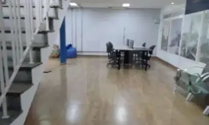 Casa comercial com 10 vagas e a 100m do metrô Butantã.