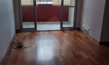 Apartamento, São Paulo, Bairro Jaguaré,  75m2, 03 dormitórios sendo 01 suíte, sala ampla, sacada, piso laminado, 02 banheiros com box, 02 vagas cobertas