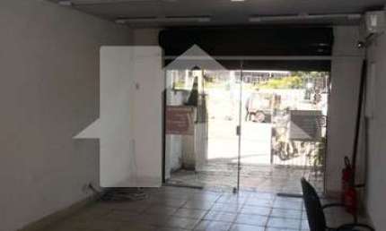 Casa comercial no Butantã com dois vãos livres e 3 banheiros.