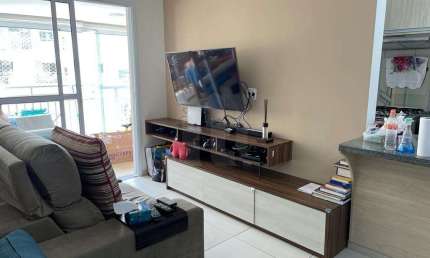 Apartamento no Jaguaré, São Paulo, 70m2, contendo 02 dormitórios sendo 01 suíte, piso frio, cozinha com armários, 02 banheiros, 02 vagas cobertas.