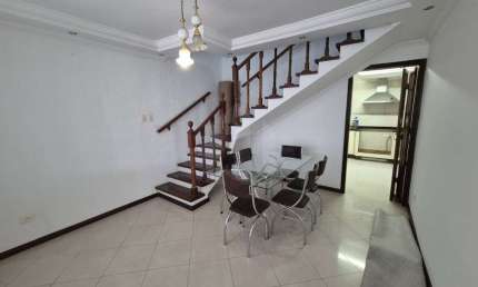 Casa com 5 quartos à venda na Rua Samuel Mendonça, Jardim D'Abril, Osasco