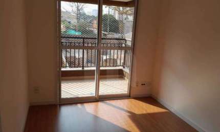 Apartamento de 60m² para alugar - Jardim Tupanci, Barueri