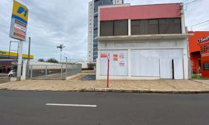 Ponto comercial com 3 salas para alugar no Centro, Araraquara 
