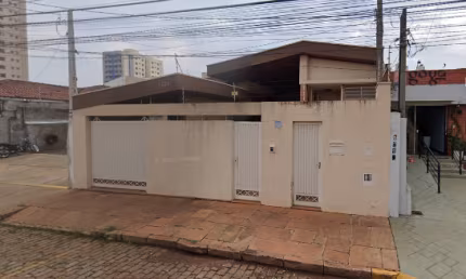 Casa comercial com 5 salas para alugar no Centro, Araraquara 
