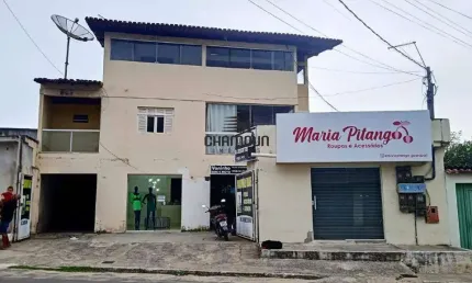 Prédio de 2 Andares a Venda com Lojas Comerciais no Térreo em Guarapari, ES.