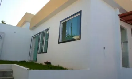 Casa 2 quartos, á venda em Guarapari, Bairro de Fatima.