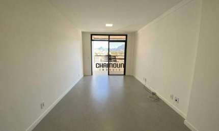 Apartamento reformado com 2 suítes, 2 varandas e 1 vaga a venda na Praia do Morro, Guarapari/ES.