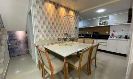 Casa duplex com 3 quartos e área de churrasqueira para venda no Itapebussu, Guarapari/ES.