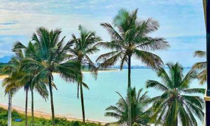 Apartamento com 4 quartos na Praia da Peracanga, à venda na Enseada Azul, em Guarapari.