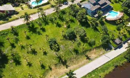 Lote com 2.378,34 M² em condomínio fechado para venda, Lameirão - Guarapari/ES