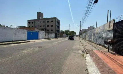 Terreno com 720 M² de frente para a Avenida Copacabana, na Praia do Morro.