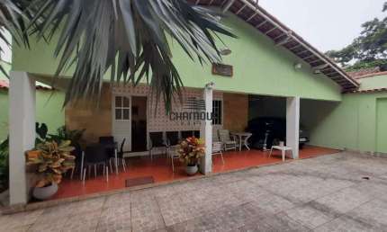 Casa à venda de 3 quartos na Praia de Setiba em Guarapari