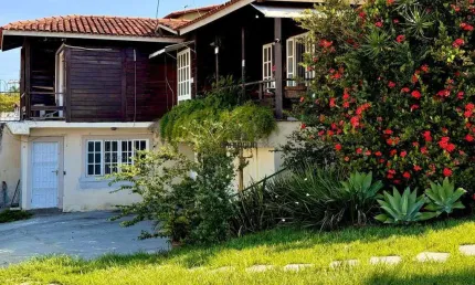 Casa com 3 quartos à venda na Rua Professor Melchíades Pereira Martins, Centro, Guarapari