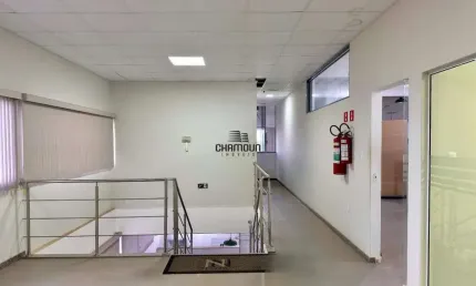 Prédio comercial á venda com 440m2 com estacionamento